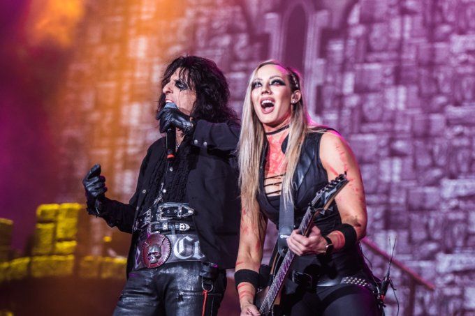 alice cooper / nita strauss en 45*30 cm