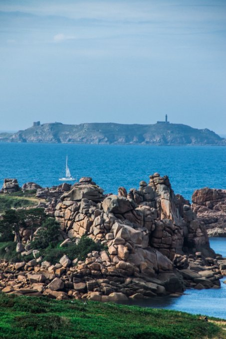 côte de granit rose en 75*50 cm