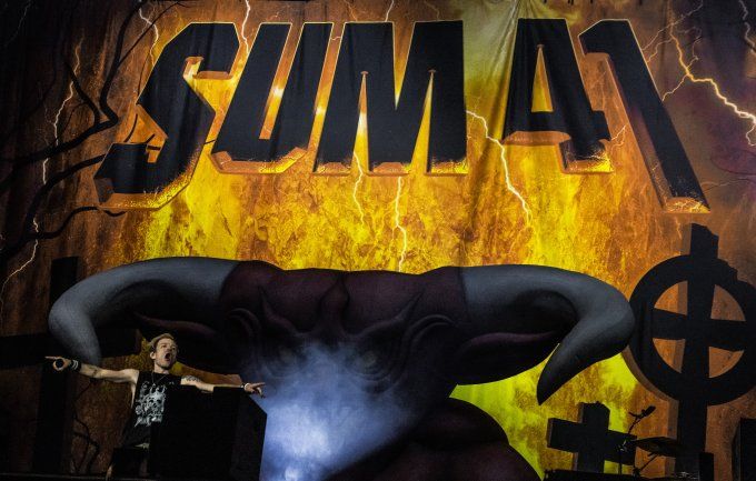 SUM 41 en 45*30 cm