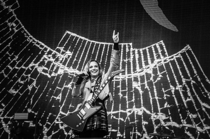 HALESTORM (lzzy) en 45*30 cm